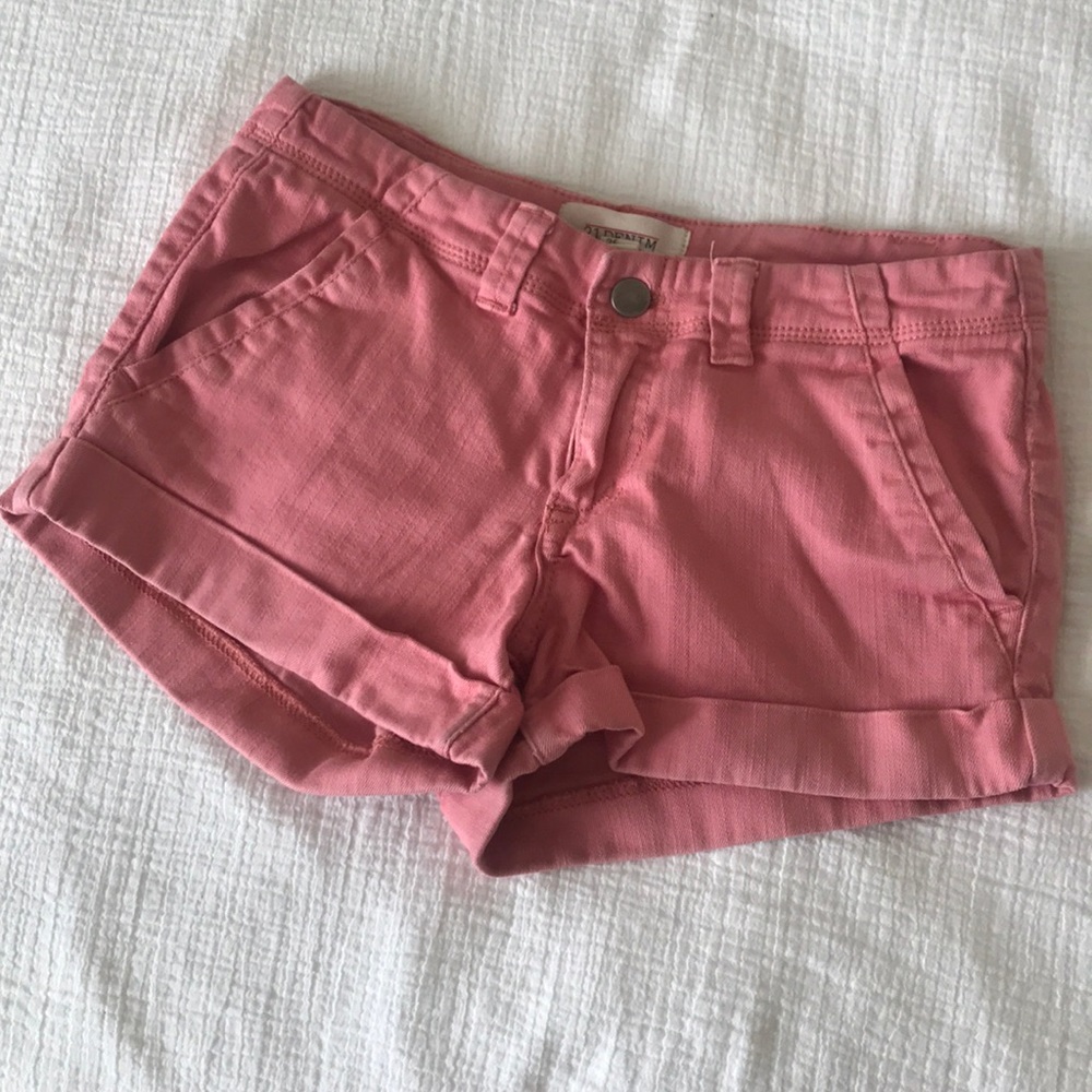 Forever 21 pink denim shorts size 26